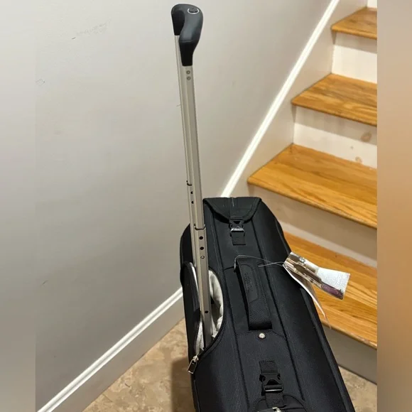 Travelpro Maxlite 5 Carry-On Rolling Garment Bag - Picture 8 of 14